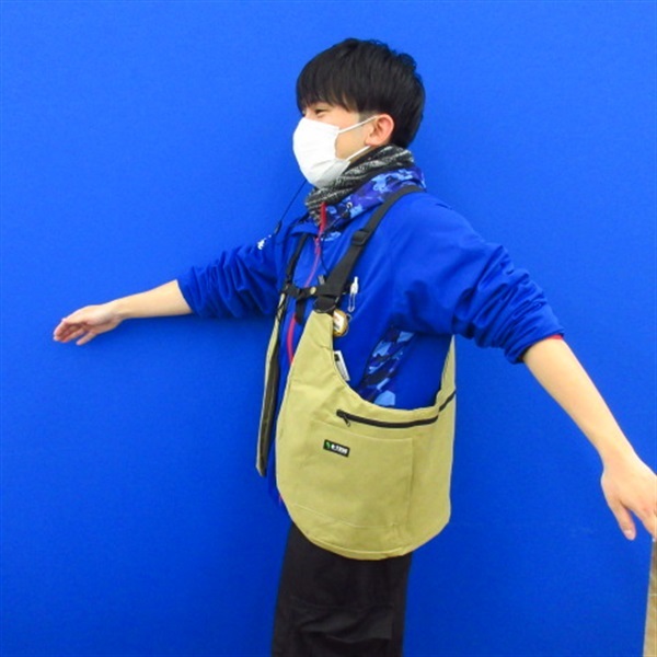 ＢーＴＲＵＥ ウェアラブルバッグベージュ